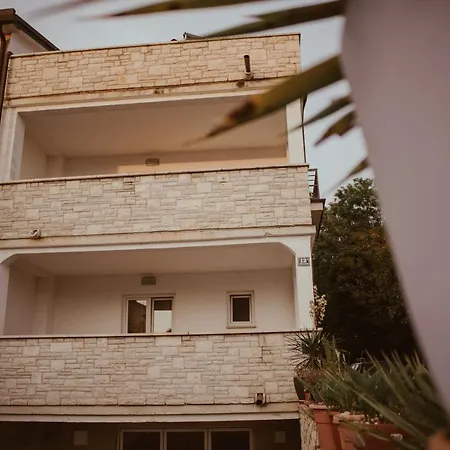 Perla Apartment *