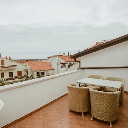 Apartment Perla *
